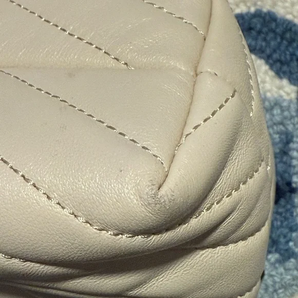 Tory Burch Small Cream Kira Chevron Leather Shoulder Bag - Picture 14 of 16